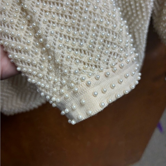 Vintage Pearl Top from Saks Fifth Avenue - Picture 6 of 8
